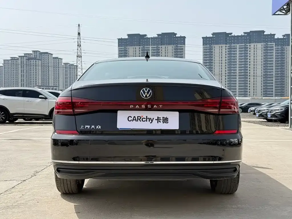Volkswagen Passat — фото 5