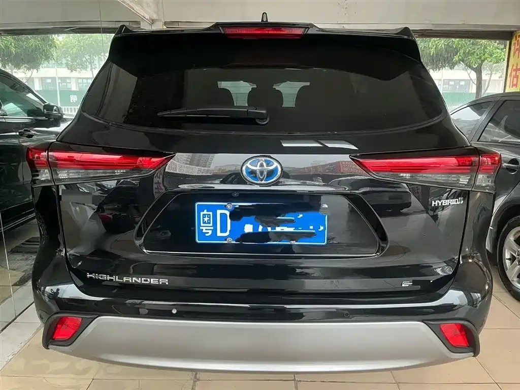 Toyota Highlander — фото 5