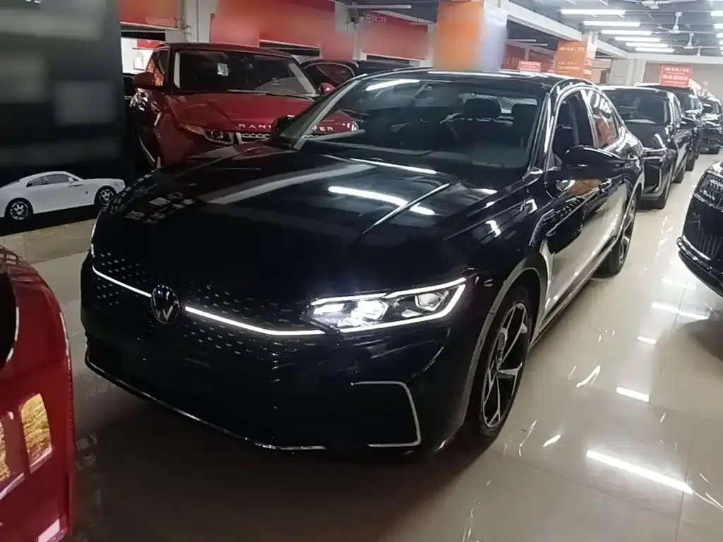 Volkswagen Passat — фото 6