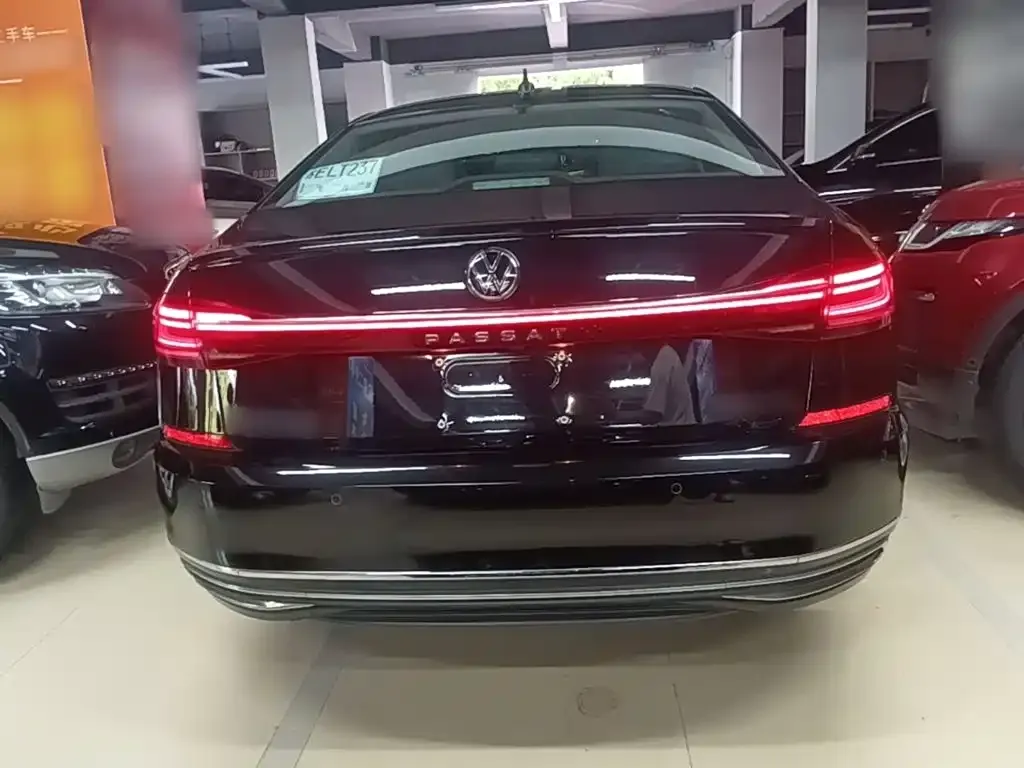 Volkswagen Passat — фото 9