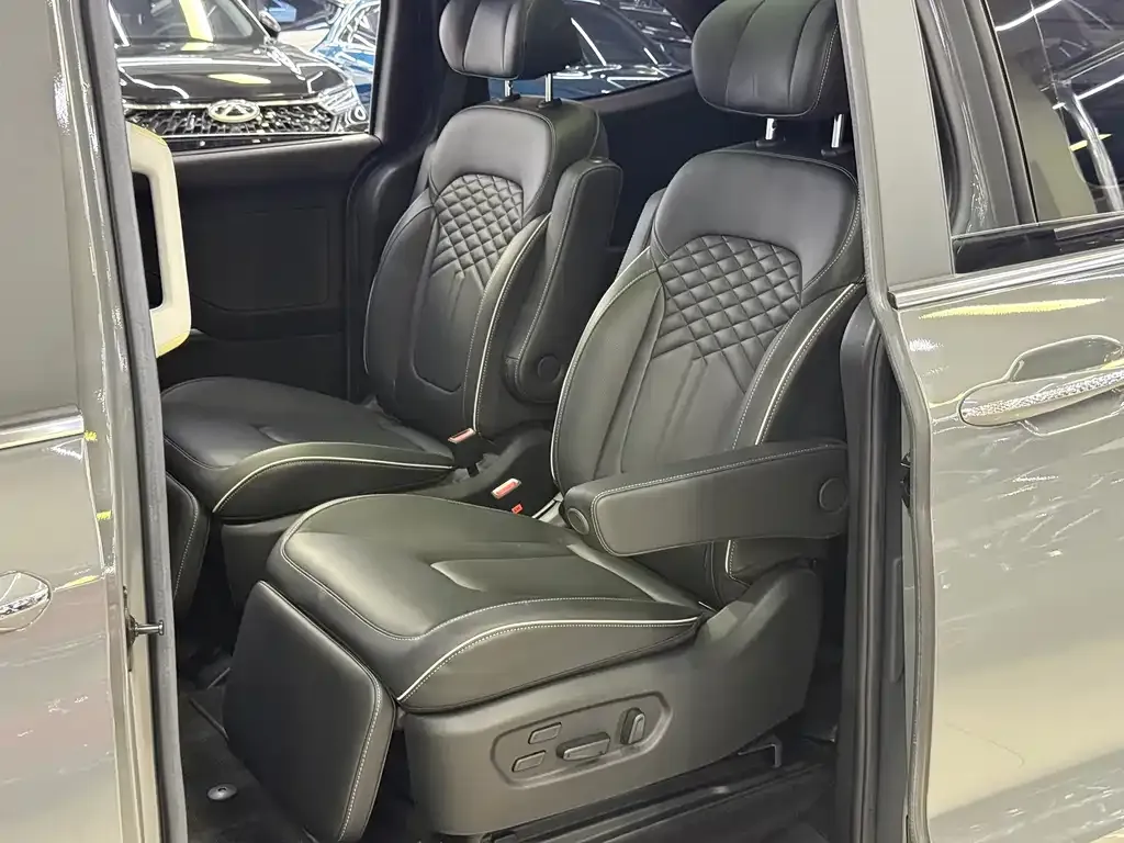 Hyundai Custo — фото 10