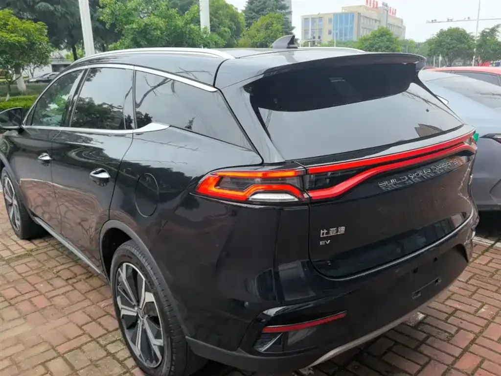 BYD Tang New Energy — фото 10