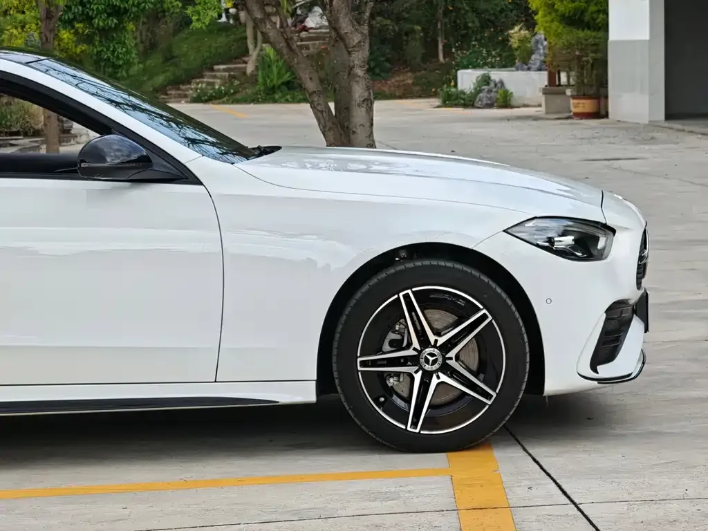 Mercedes-Benz C-Class — фото 10