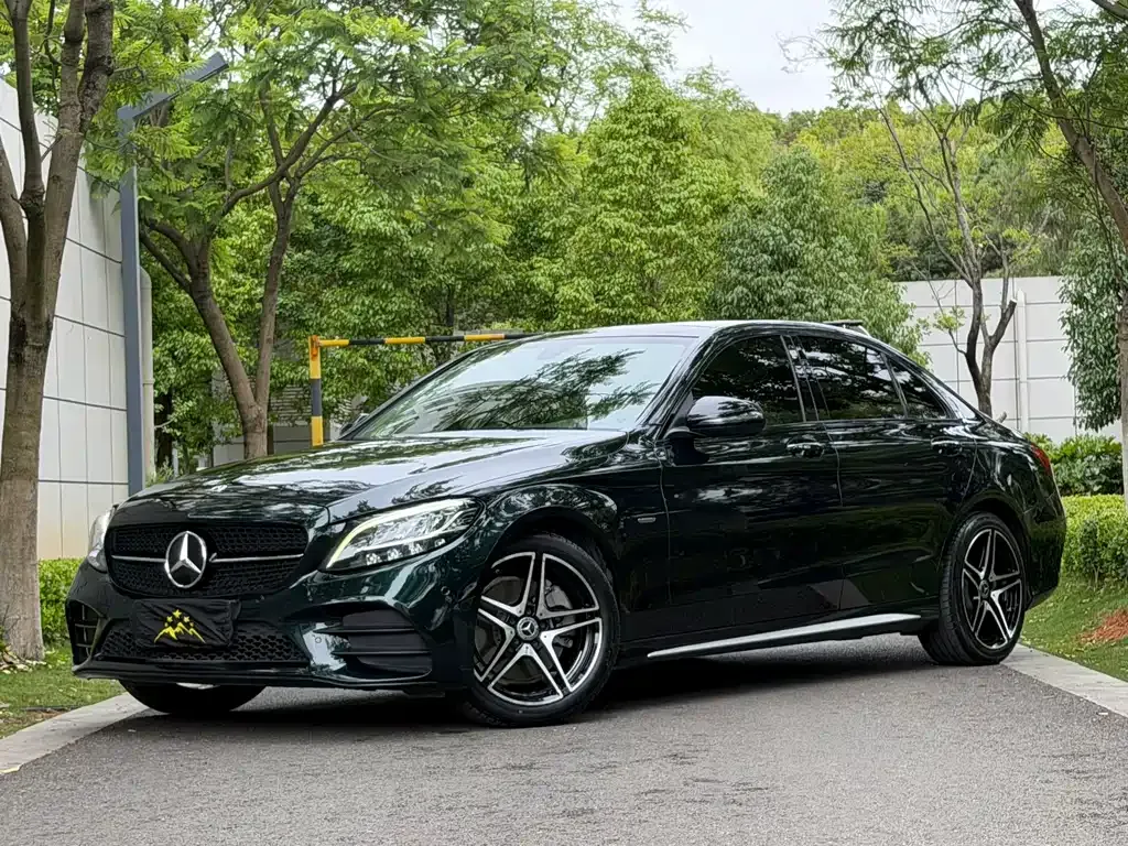 Mercedes-Benz C-Class — фото 1