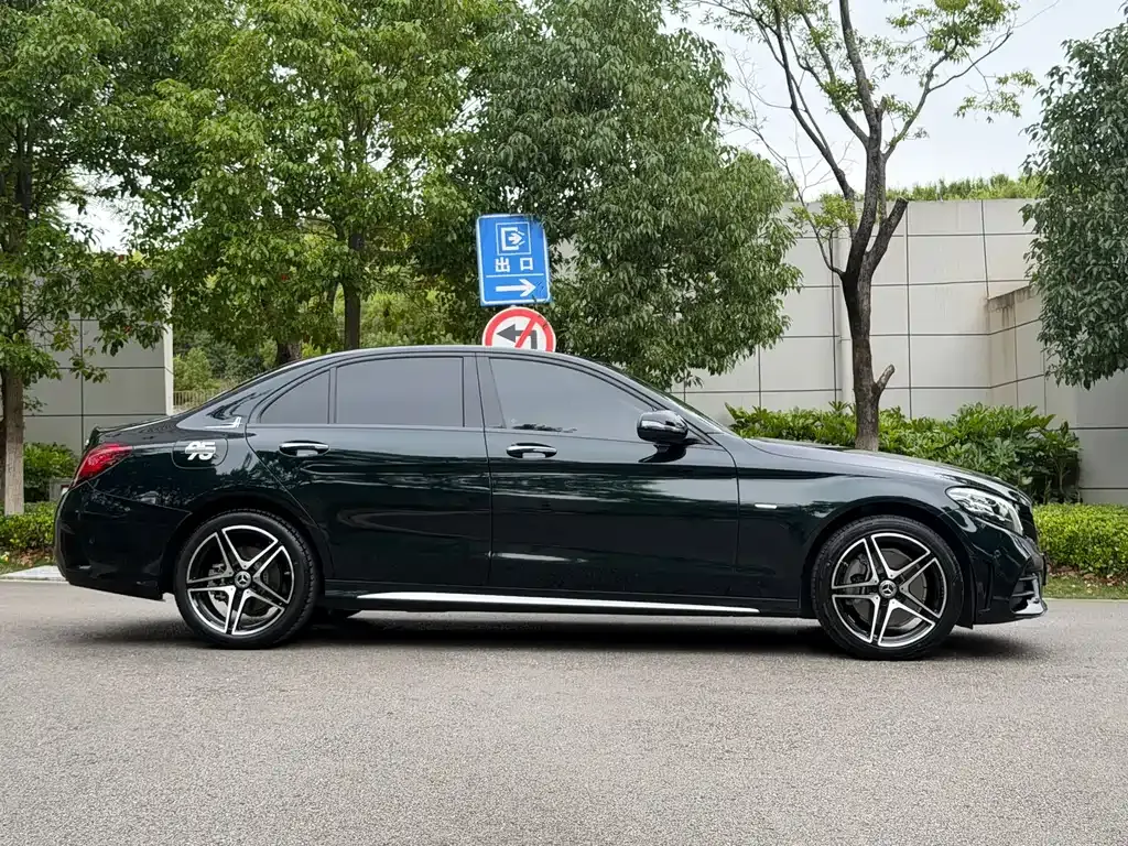 Mercedes-Benz C-Class — фото 10