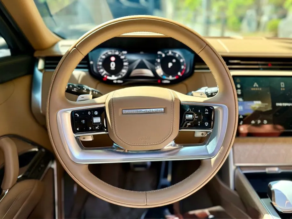 Land Rover Range Rover 2024 из KR, фото 10