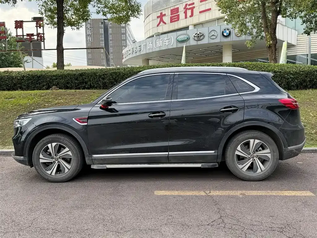 Hongqi HS5 — фото 3