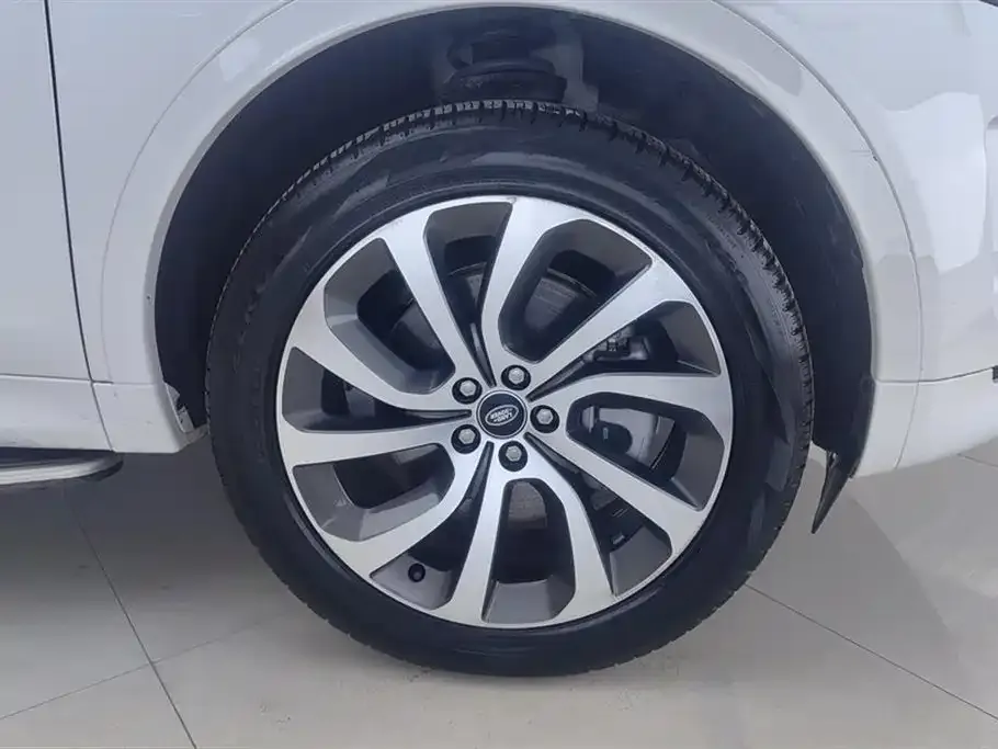 Land Rover Discovery Sport — фото 10