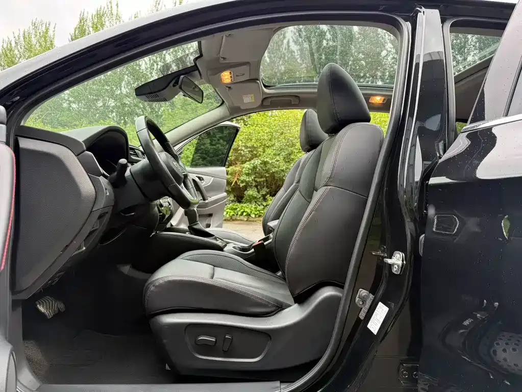 Nissan Qashqai — фото 4