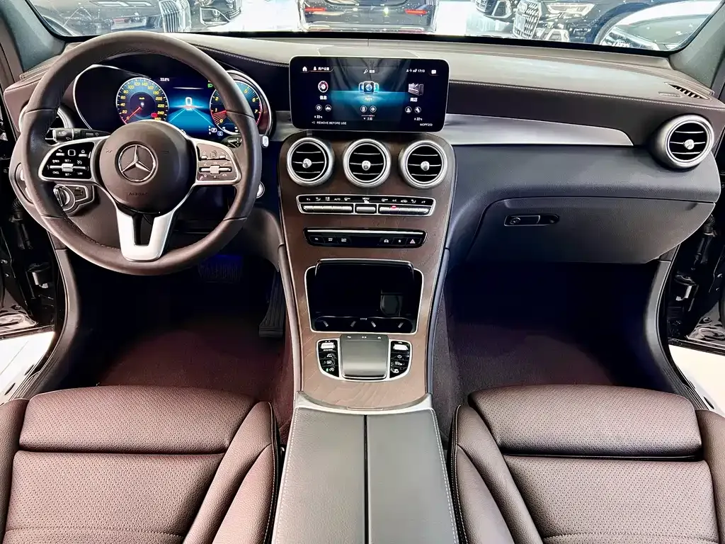 Mercedes-Benz GLC — фото 10