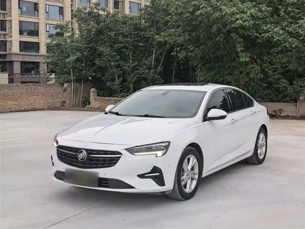 Buick Regal — фото 1