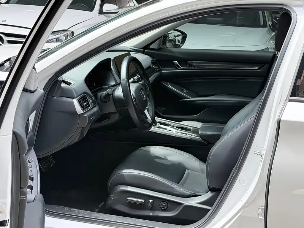 Honda Accord — фото 2