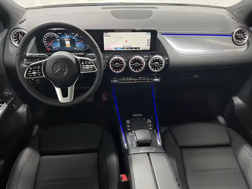 Mercedes-Benz GLA — фото 7