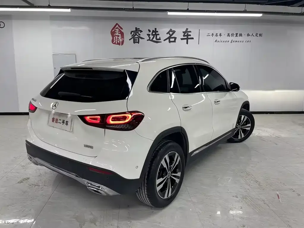 Mercedes-Benz GLA — фото 8