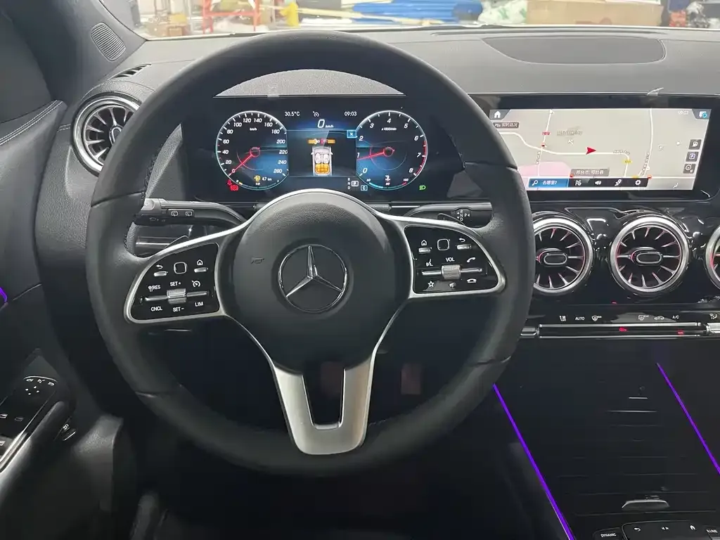 Mercedes-Benz GLA — фото 6