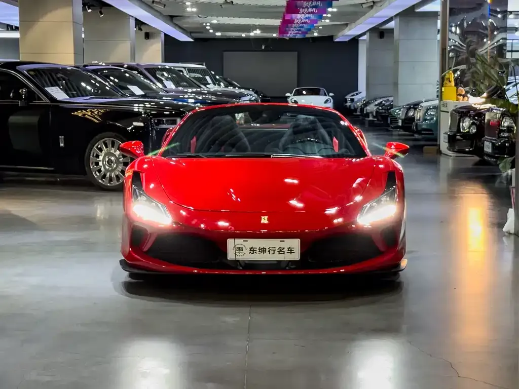 Ferrari F8 — фото 8