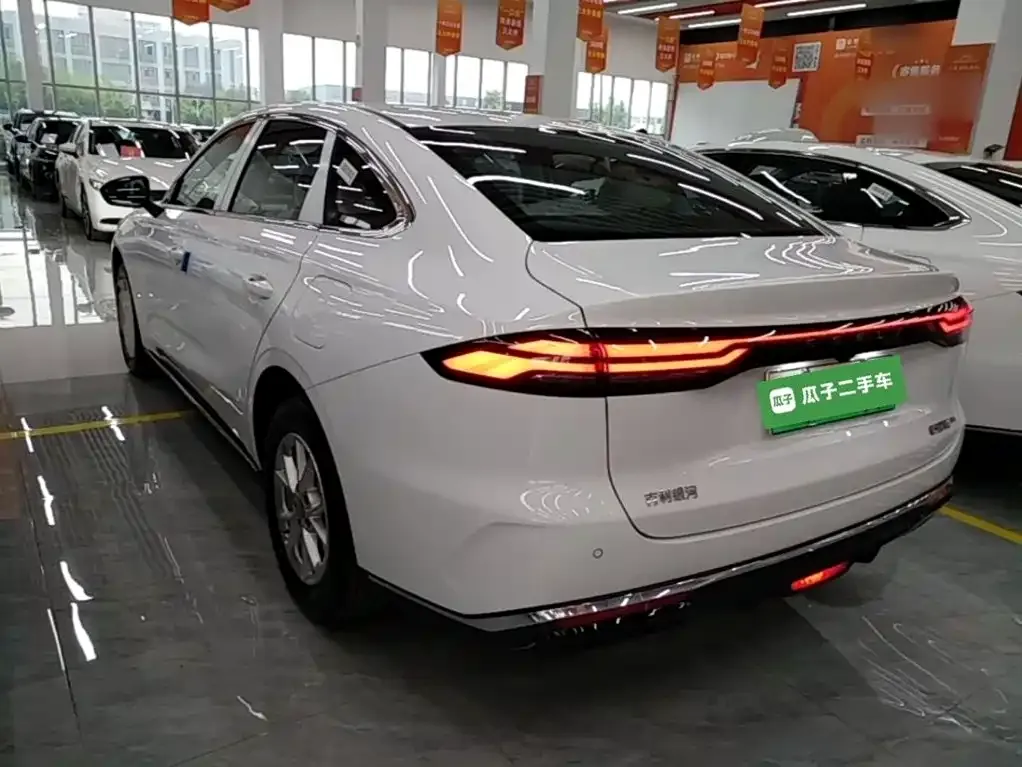 Geely Galaxy Xingyao 6 — фото 10