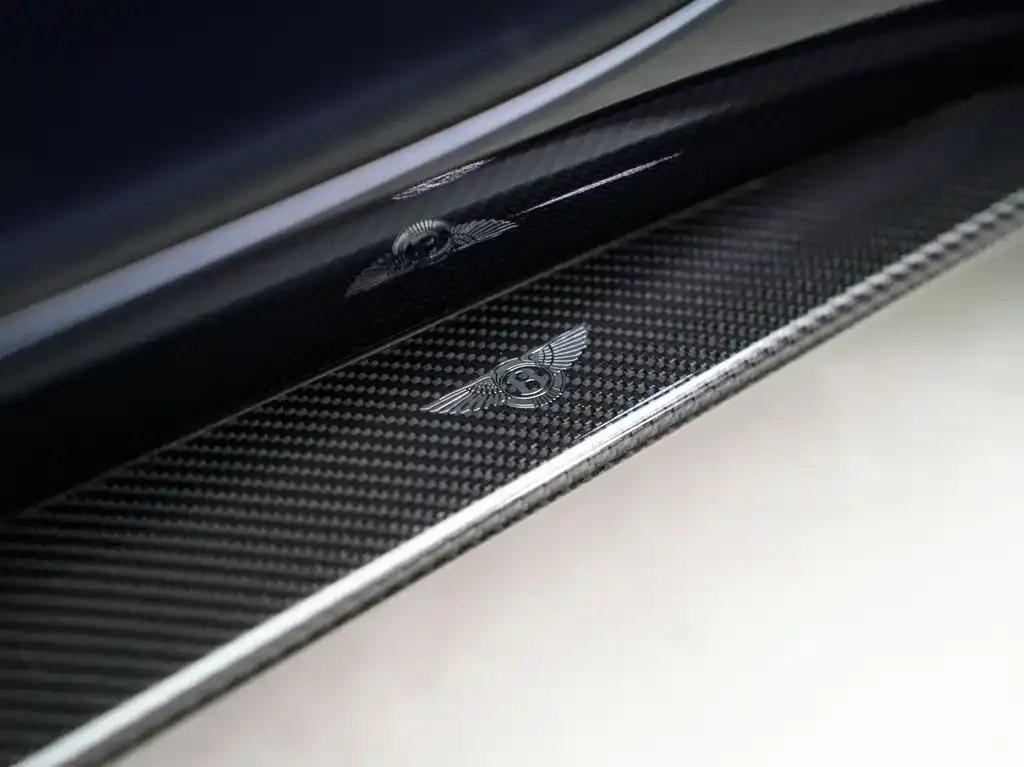 Bentley Flying Spur — фото 2