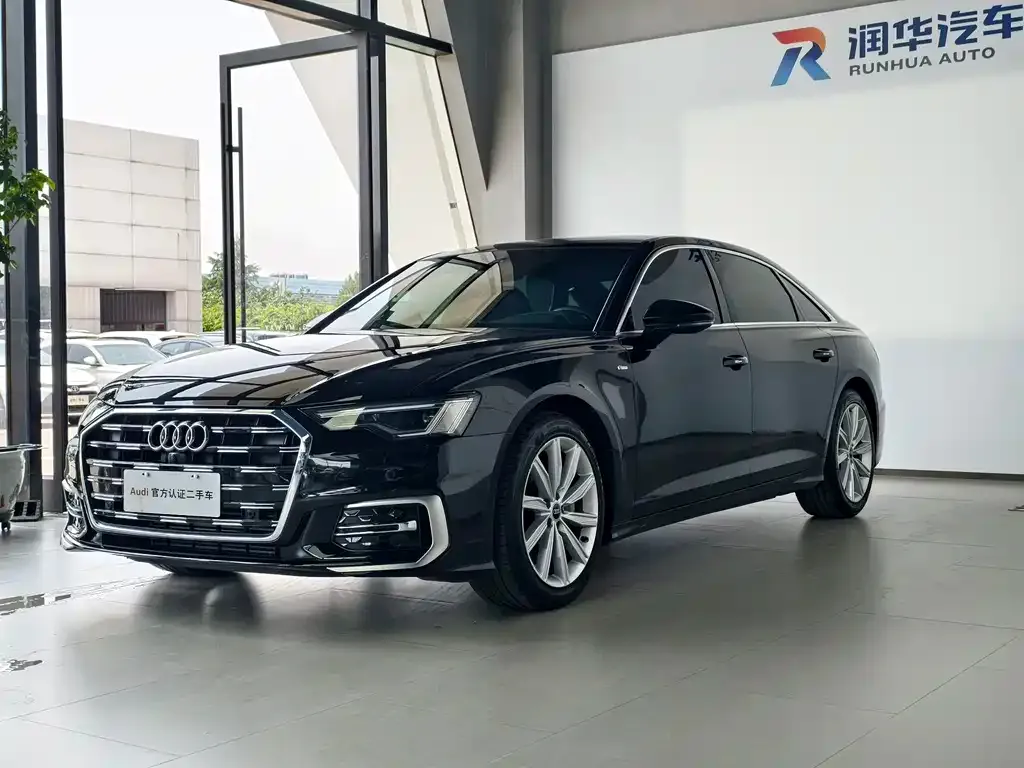 Audi A6L — фото 1