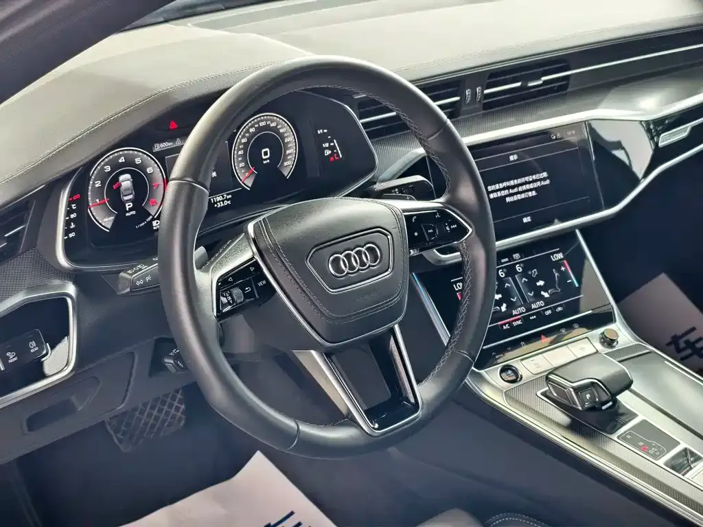 Audi A6L — фото 10