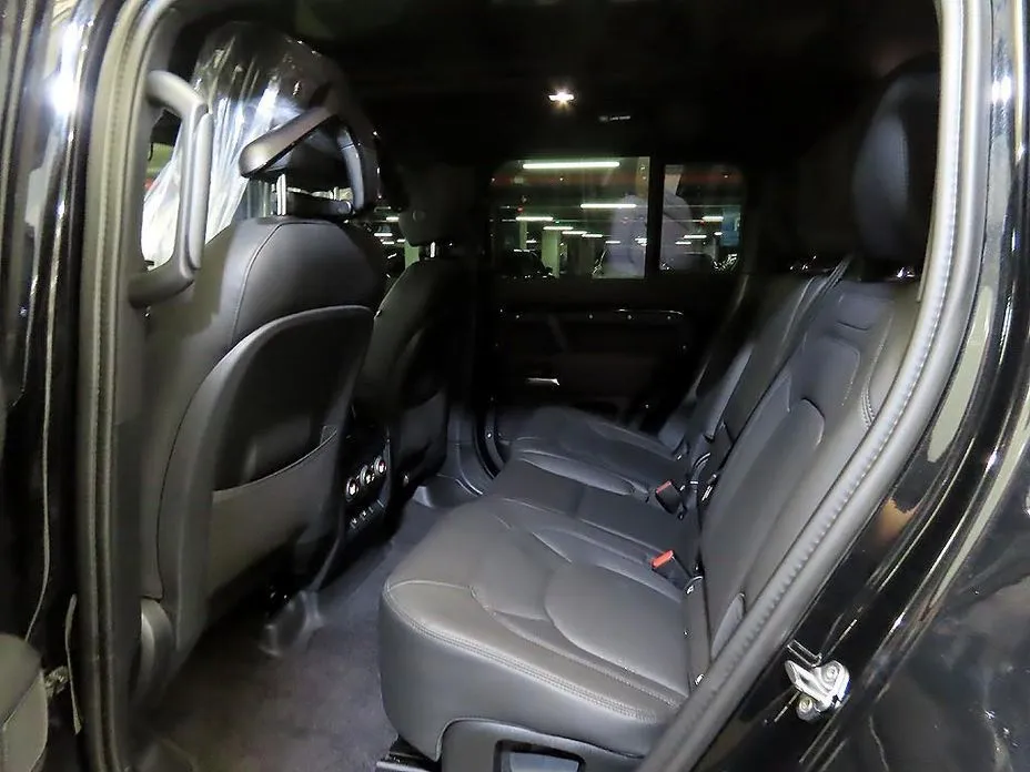 Land Rover Defender 2025 из KR, фото 10