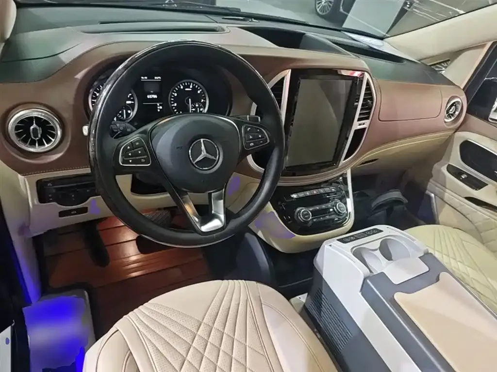 Mercedes-Benz Vito 2021 из CN, фото 8