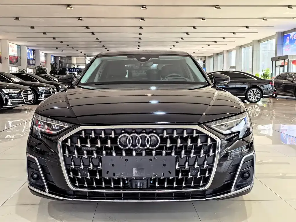 Audi A8 — фото 9