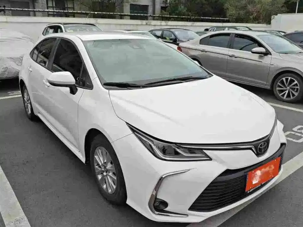 Toyota Corolla — фото 6