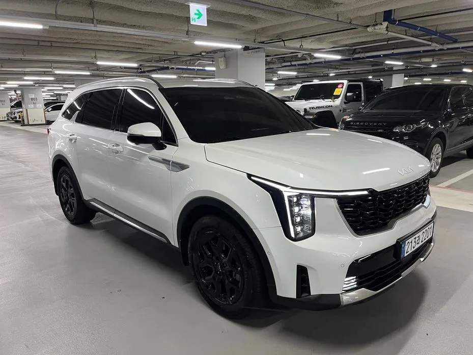 Kia Sorento — фото 7
