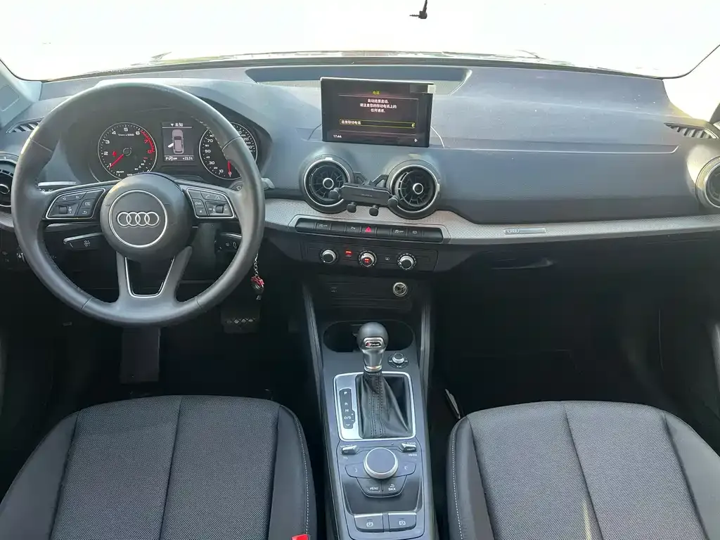 Audi Q2L 2021 из CN, фото 4