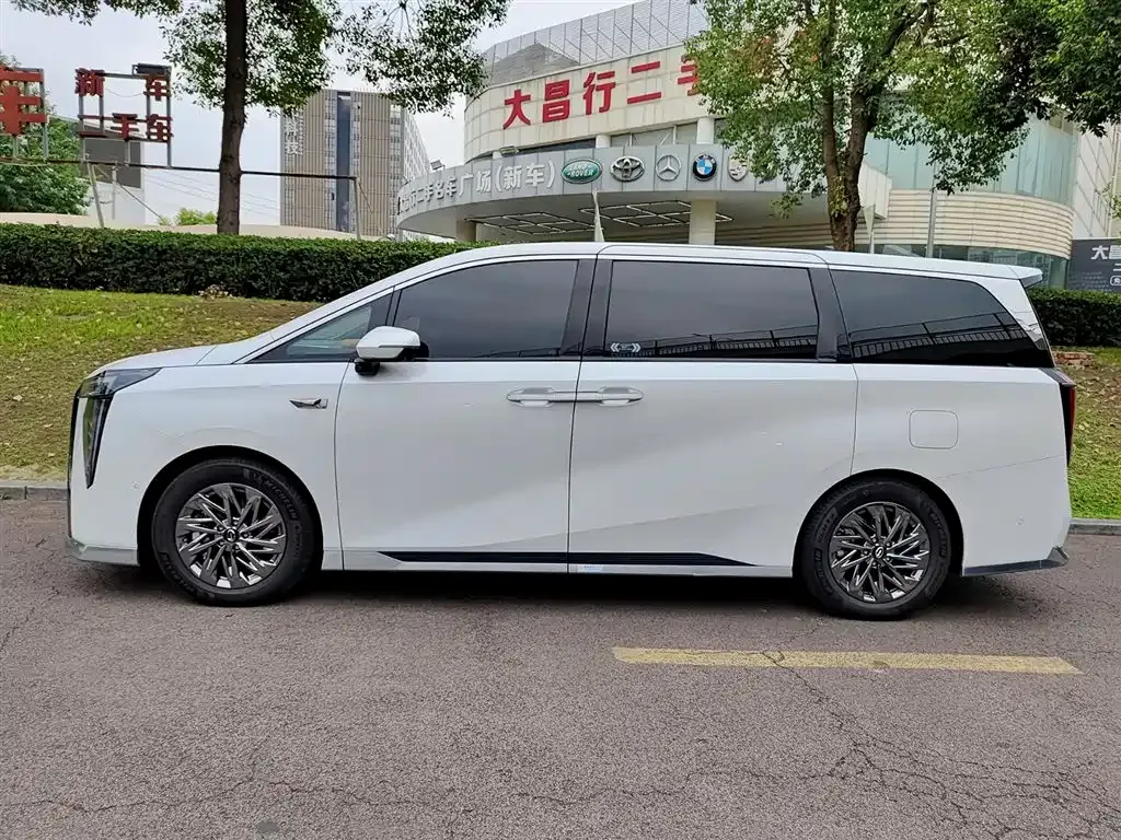 GAC Motor Trumpchi M8 — фото 6
