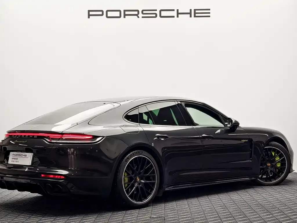 Porsche Panamera Hybrid 2022 из CN, фото 5