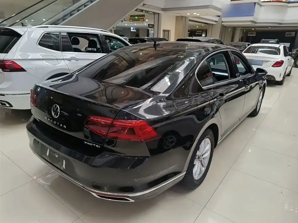Volkswagen Magotan 2022 из CN, фото 3