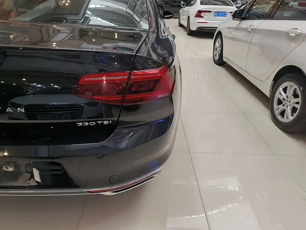 Volkswagen Magotan 2022 из CN, фото 8