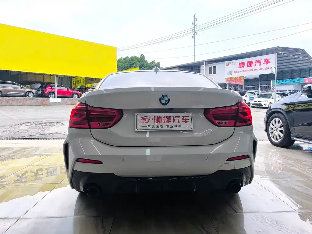 BMW 1 Series 2023 из CN, фото 6