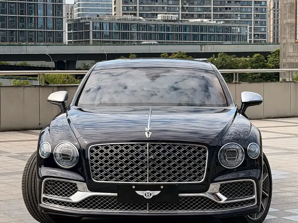 Bentley Flying Spur PHEV 2022 из CN, фото 6