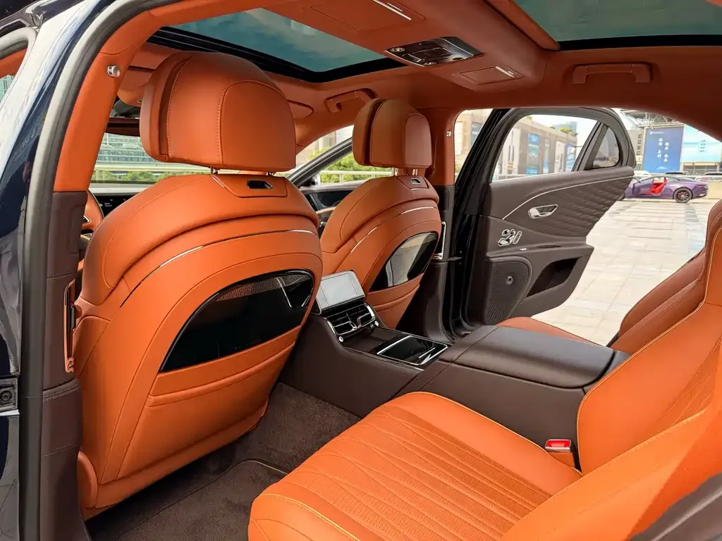 Bentley Flying Spur PHEV 2022 из CN, фото 7