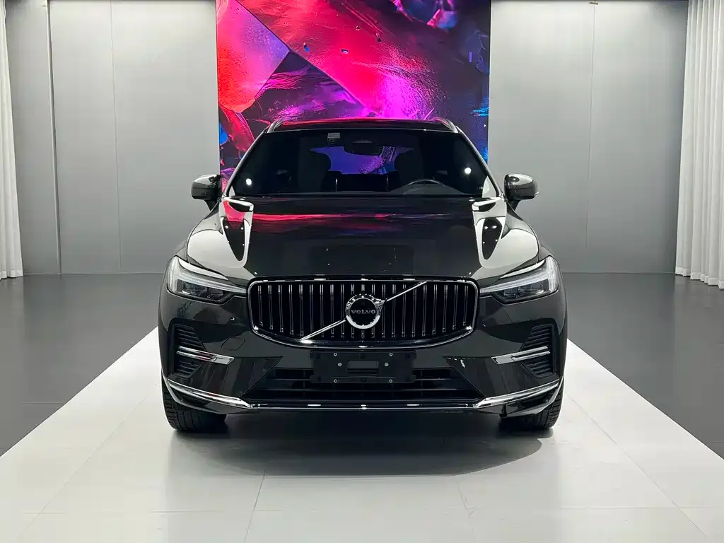Volvo XC60 — фото 2