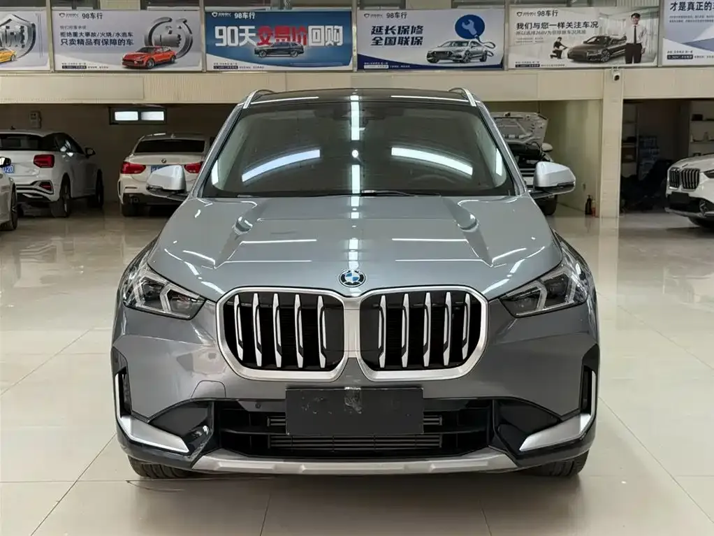 BMW X1 — фото 10