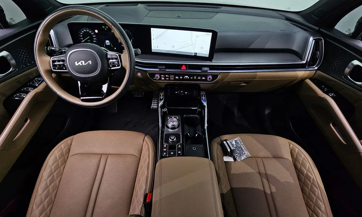Kia Sorento — фото 8