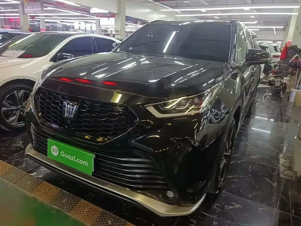 Toyota Crown Kluger