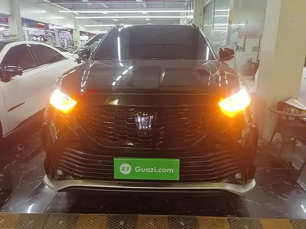 Toyota Crown Kluger 2023 из CN, фото 5