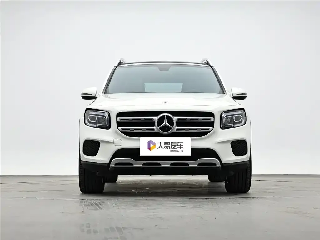 Mercedes-Benz GLB — фото 10