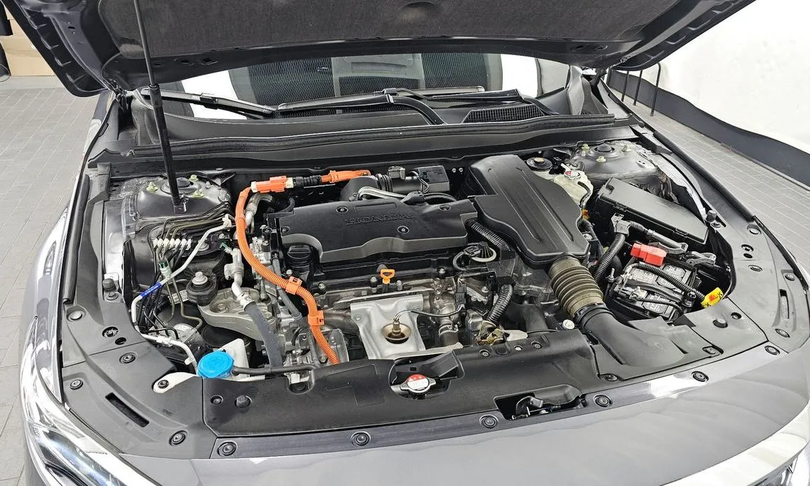 Honda Accord — фото 10