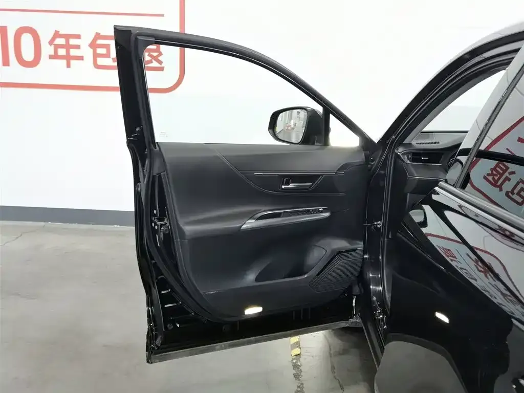 Toyota Venza 2022 из CN, фото 8