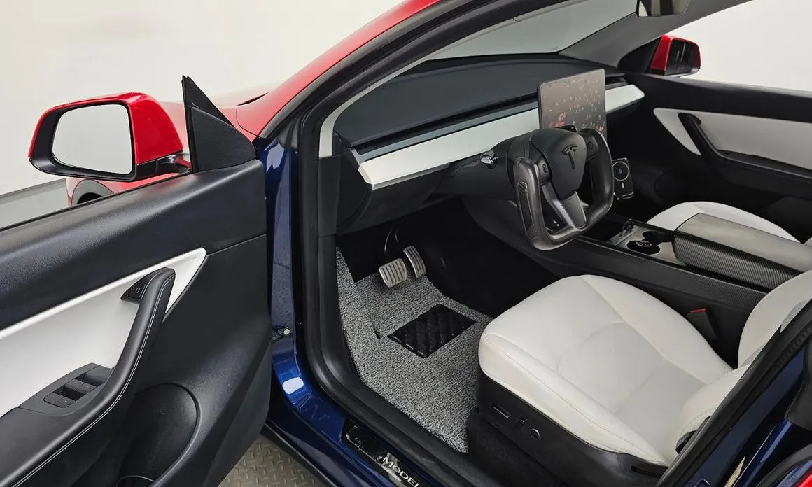 Tesla Model Y — фото 9