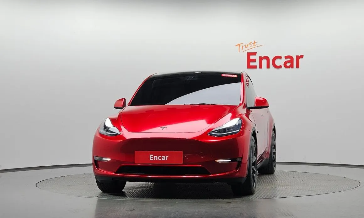 Tesla Model Y — фото 2