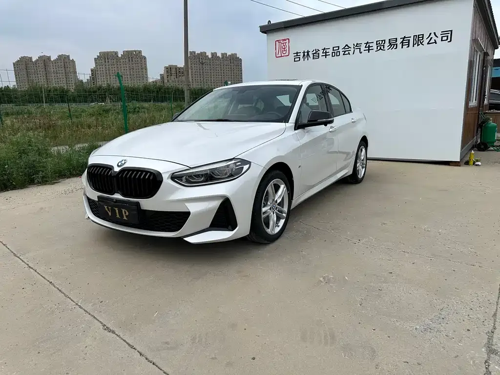 BMW 1 Series — фото 1