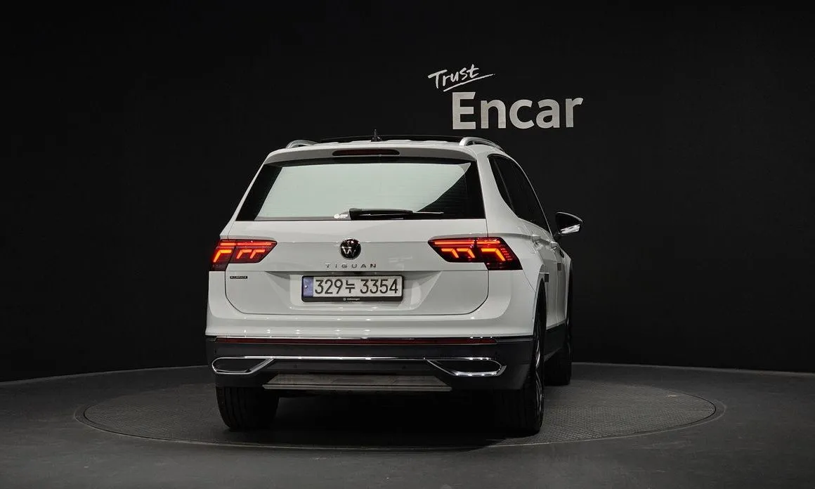 Volkswagen Tiguan — фото 8