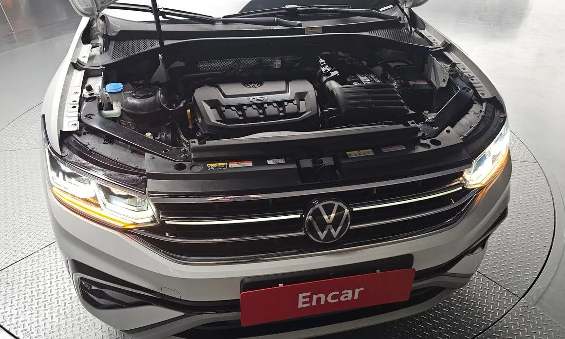 Volkswagen Tiguan — фото 9